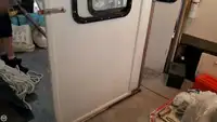 டிராலர் விற்பனைக்கு