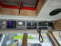 வேலை செய்யும் படகுகள் விற்பனைக்கு