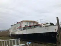 படகு கப்பல் விற்பனைக்கு