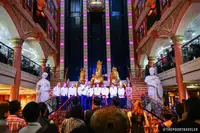பயணக் கப்பல் விற்பனைக்கு