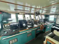 டிராலர் விற்பனைக்கு