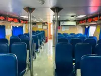 குழு படகு விற்பனைக்கு