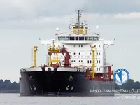 எண்ணெய் / இரசாயன டேங்கர் விற்பனைக்கு