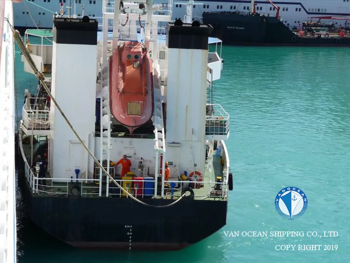 எண்ணெய் / இரசாயன டேங்கர் விற்பனைக்கு
