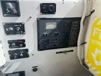 வேலை செய்யும் படகுகள் விற்பனைக்கு