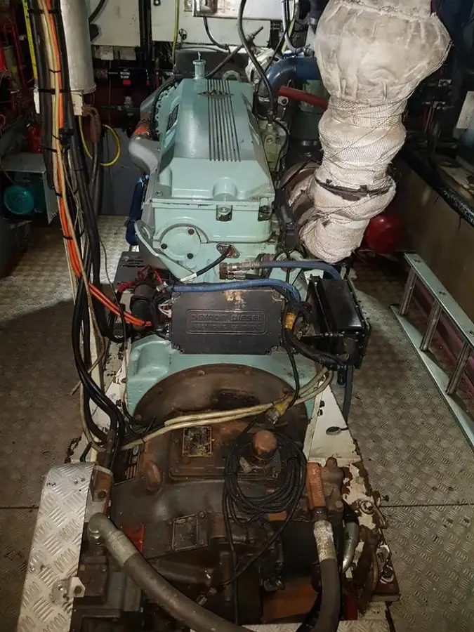 டிராலர் விற்பனைக்கு