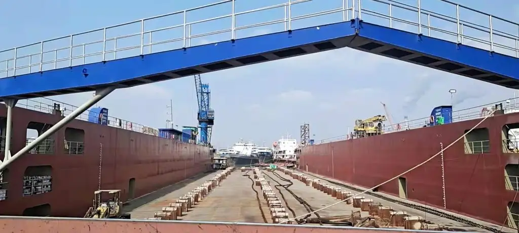 மிதக்கும் கப்பல் தளம் விற்பனைக்கு