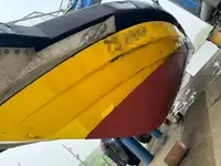 குழு படகு விற்பனைக்கு
