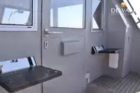 காவல் படகு விற்பனைக்கு