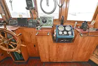 இழுக்கும் படகு விற்பனைக்கு