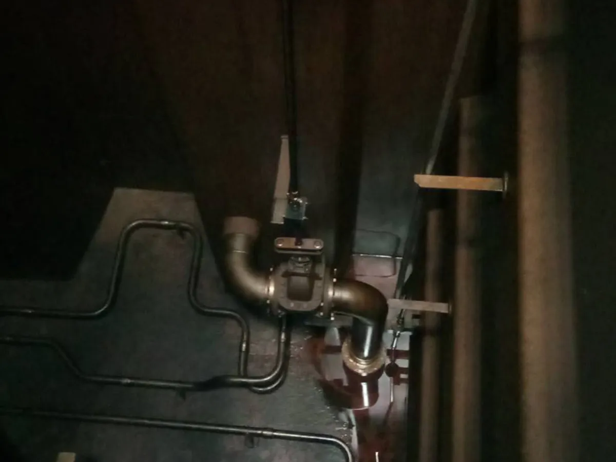 எண்ணெய் / இரசாயன டேங்கர் விற்பனைக்கு