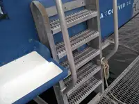 கட்டர் விற்பனைக்கு