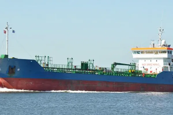 Oil/Chemical tanker for sale