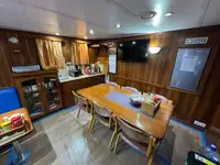 கண்டெய்னர் கப்பல் விற்பனைக்கு