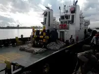இழுவை படகு விற்பனைக்கு