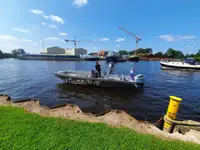 வேலை செய்யும் படகுகள் விற்பனைக்கு