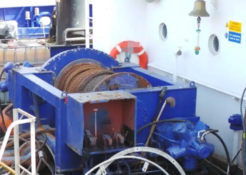 வேலை செய்யும் படகுகள் விற்பனைக்கு