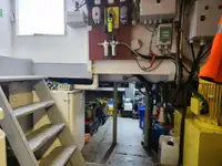 வேலை செய்யும் படகுகள் விற்பனைக்கு