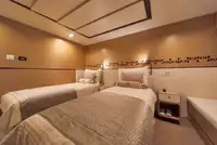 குரூஸ் கப்பல் விற்பனைக்கு