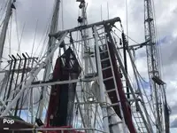 டிராலர் விற்பனைக்கு