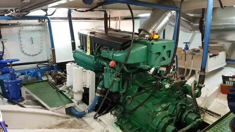 டிராலர் விற்பனைக்கு