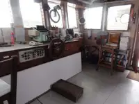 இழுக்கும் படகு விற்பனைக்கு