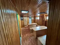 டிராலர் விற்பனைக்கு