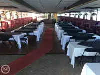 குரூஸ் கப்பல் விற்பனைக்கு