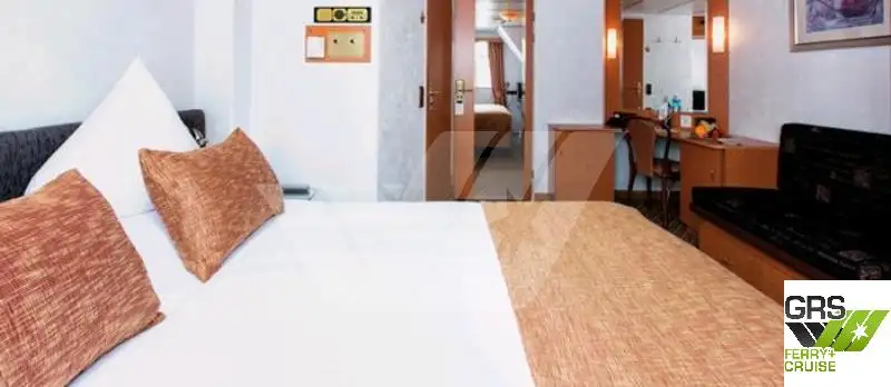 குரூஸ் கப்பல் விற்பனைக்கு