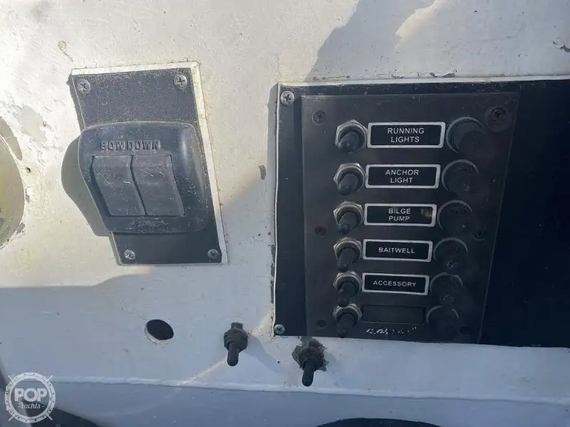 டிராலர் விற்பனைக்கு