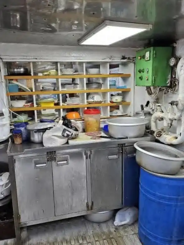 பர்ஸ் சீனர் விற்பனைக்கு