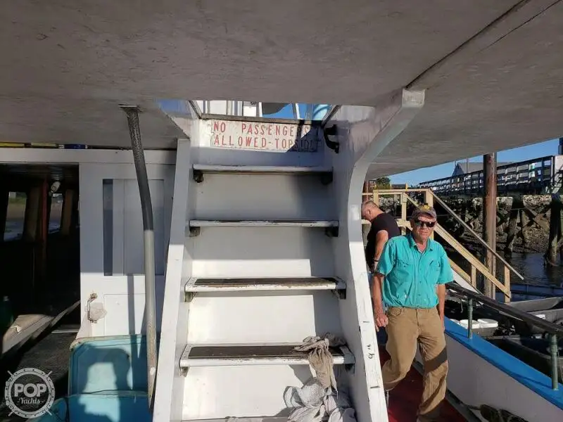படகு கப்பல் விற்பனைக்கு