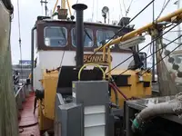 டிராலர் விற்பனைக்கு