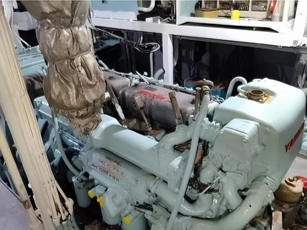 ஃபாஸ்ட் சப்ளை வெசல் (FSV) விற்பனைக்கு