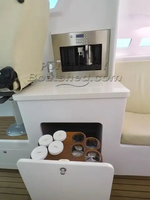 பயணிகள் கப்பல் விற்பனைக்கு