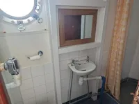 ஆய்வு கப்பல் விற்பனைக்கு