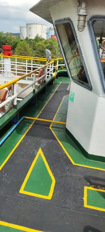 எண்ணெய் / இரசாயன டேங்கர் விற்பனைக்கு