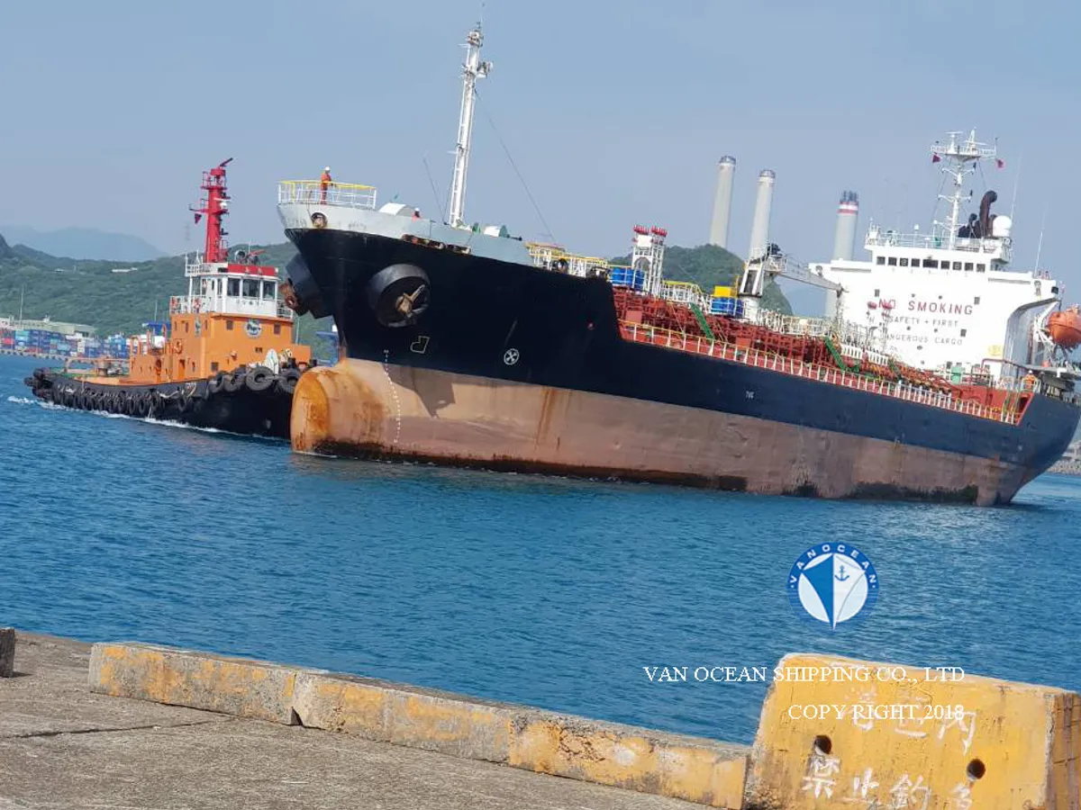 எண்ணெய் / இரசாயன டேங்கர் விற்பனைக்கு