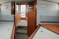 வேலை செய்யும் படகுகள் விற்பனைக்கு