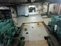 வேலை செய்யும் படகுகள் விற்பனைக்கு
