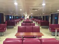 குரூஸ் கப்பல் விற்பனைக்கு