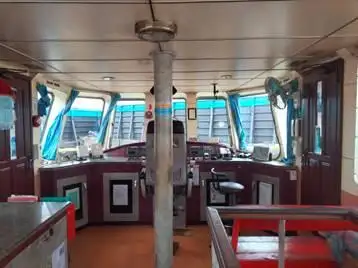 இழுக்கும் படகு விற்பனைக்கு