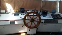 இழுக்கும் படகு விற்பனைக்கு