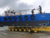 வேலை செய்யும் படகுகள் விற்பனைக்கு