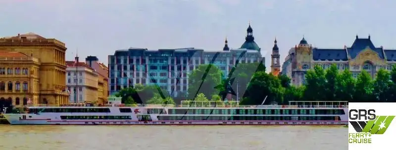 குரூஸ் கப்பல் விற்பனைக்கு