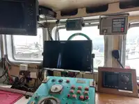 டிராலர் விற்பனைக்கு