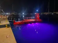 நீர்மூழ்கிக் கப்பல் விற்பனைக்கு