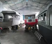 வேலை செய்யும் படகுகள் விற்பனைக்கு