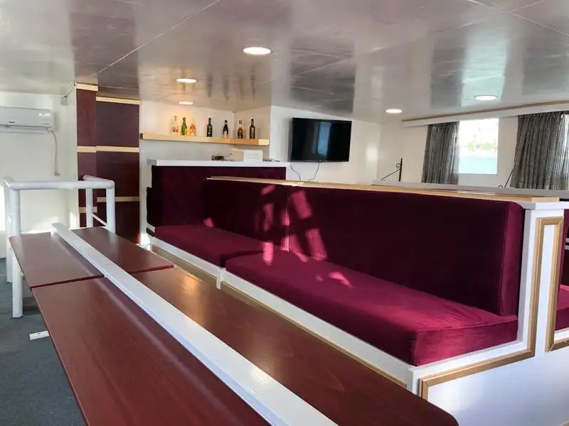 ரோபாக்ஸ் கப்பல் விற்பனைக்கு