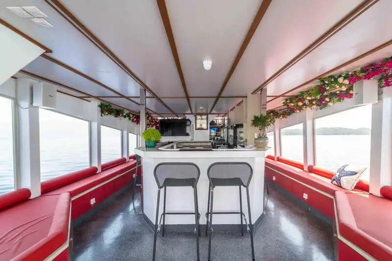 மோட்டார் கப்பல் விற்பனைக்கு